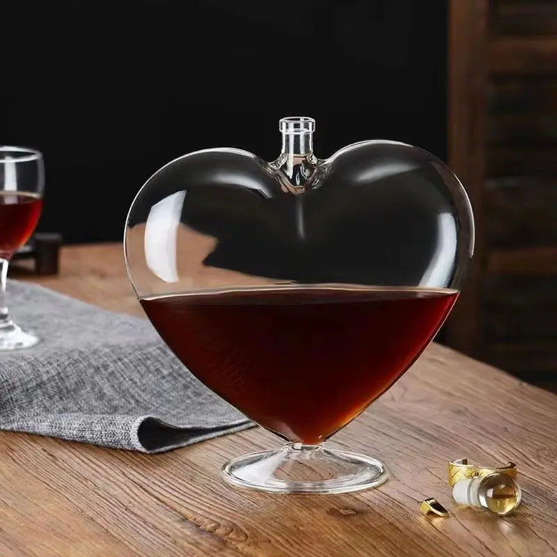 Heart-Shaped Borosilicate Glass Wine Dispenser
